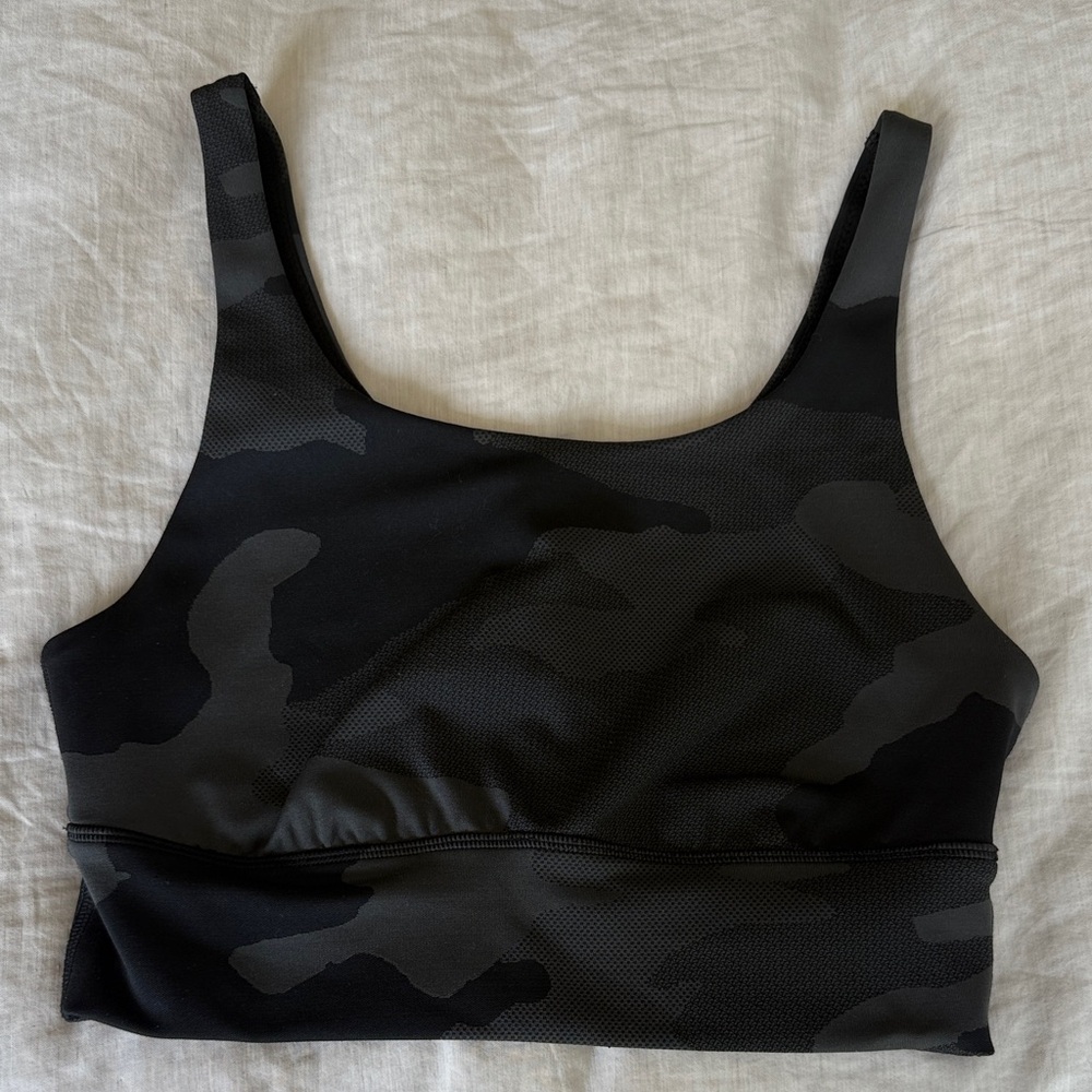 Aerie Women’s Black Camo Sports Bra size small